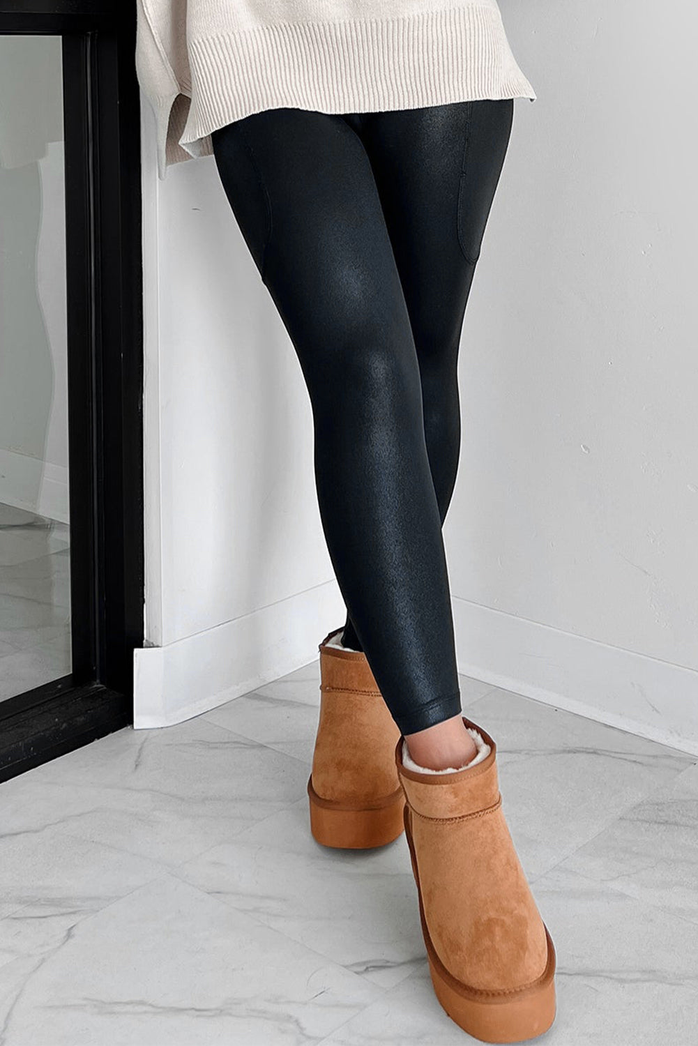 Black V Crossover High Waist Pocketed Leggings by Dear-Lover Dropshipping