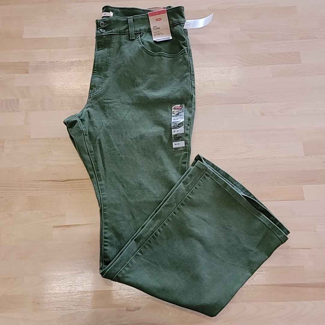 Levi's Women's 726 Western Flare Slim Fit Jeans by Sweet Repeats