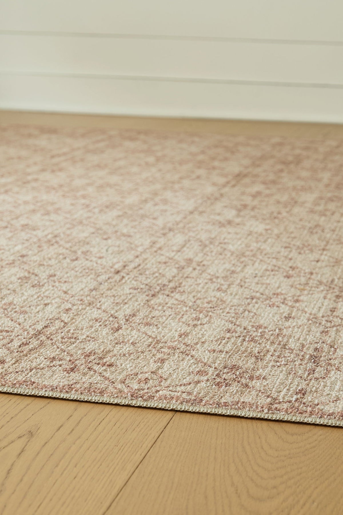 Lyamford - Rug by Unique Piece Furniture