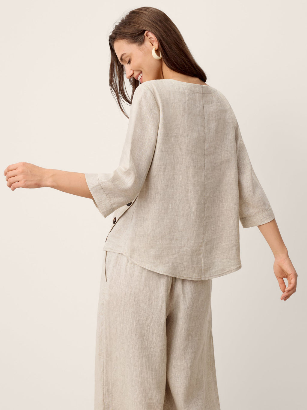 100% Linen Asymmetric-Hem Button-Trim Top NYLA by LINTICO