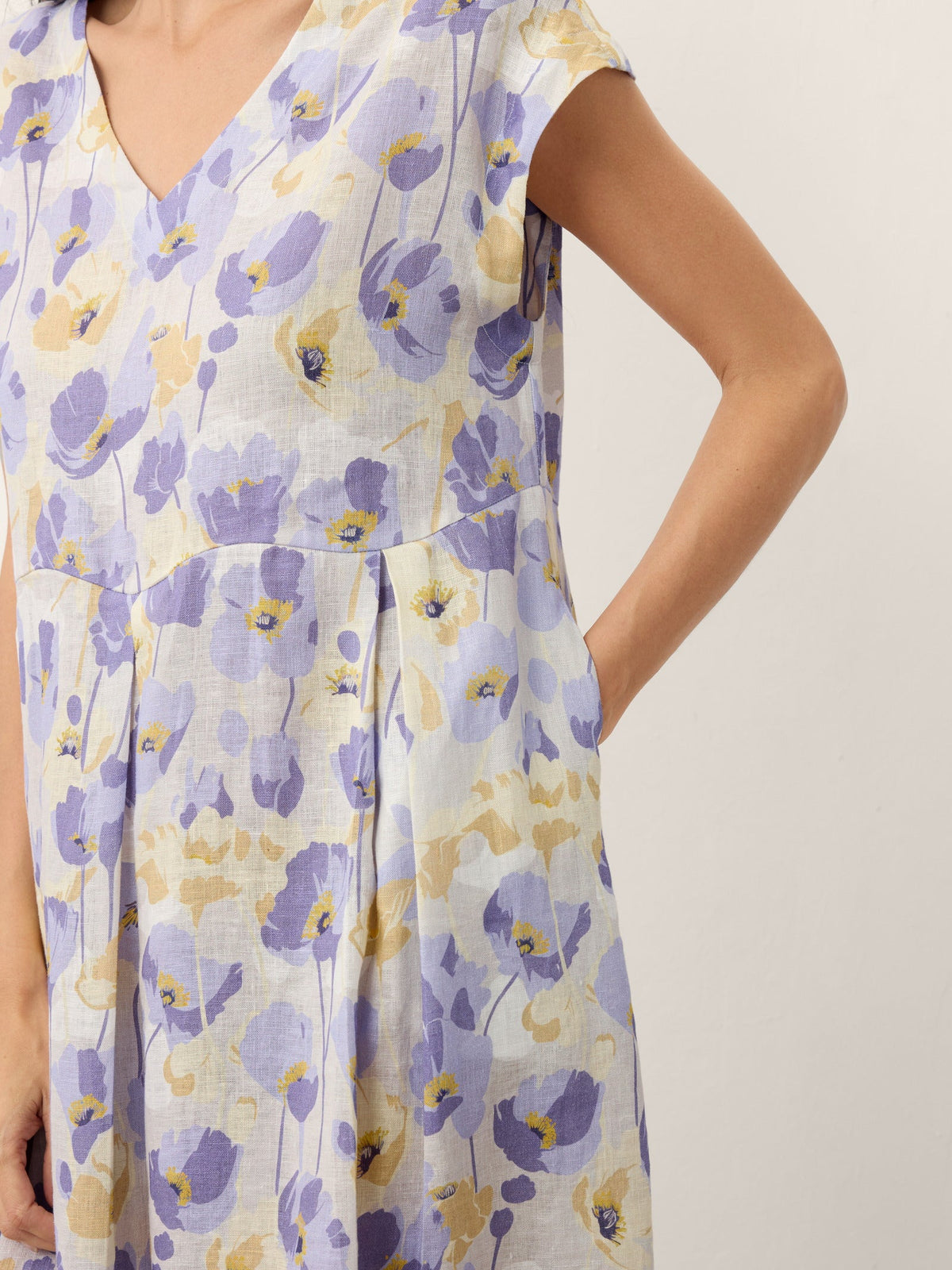 100% Linen Carnation Print Scalloped Waist Maxi Dress HARRIET by LINTICO