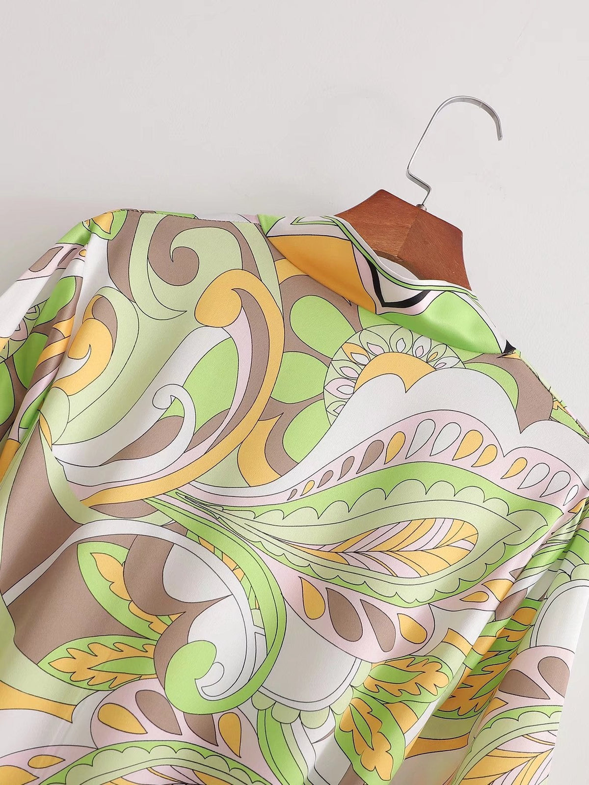 Sources Vintage Printed V neck Waist Controlled Long Sleeves Mid Length Dress Spring Summer Plus Size Slimming Dress by Ragazza