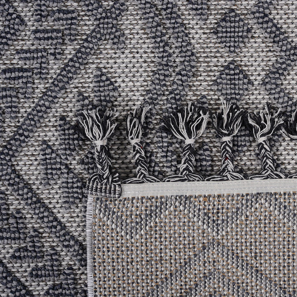 Guros - Traditional Indoor / Outdoor Area Rug by Unique Piece Furniture