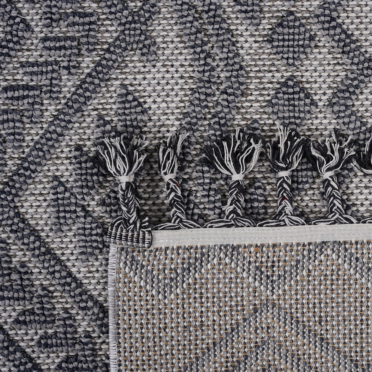Guros - Traditional Indoor / Outdoor Area Rug by Unique Piece Furniture