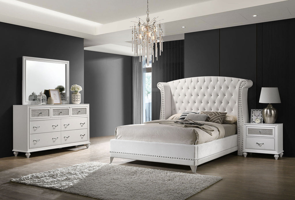Barzini 4-piece Queen Bedroom Set White by Unique Piece Furniture