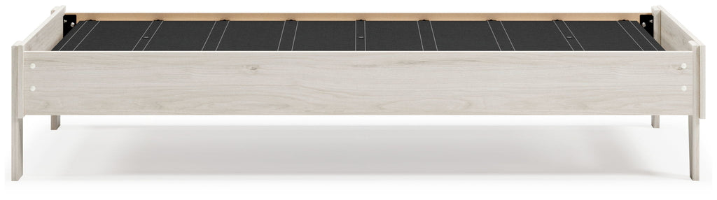 Socalle - Platform Bed by Unique Piece Furniture