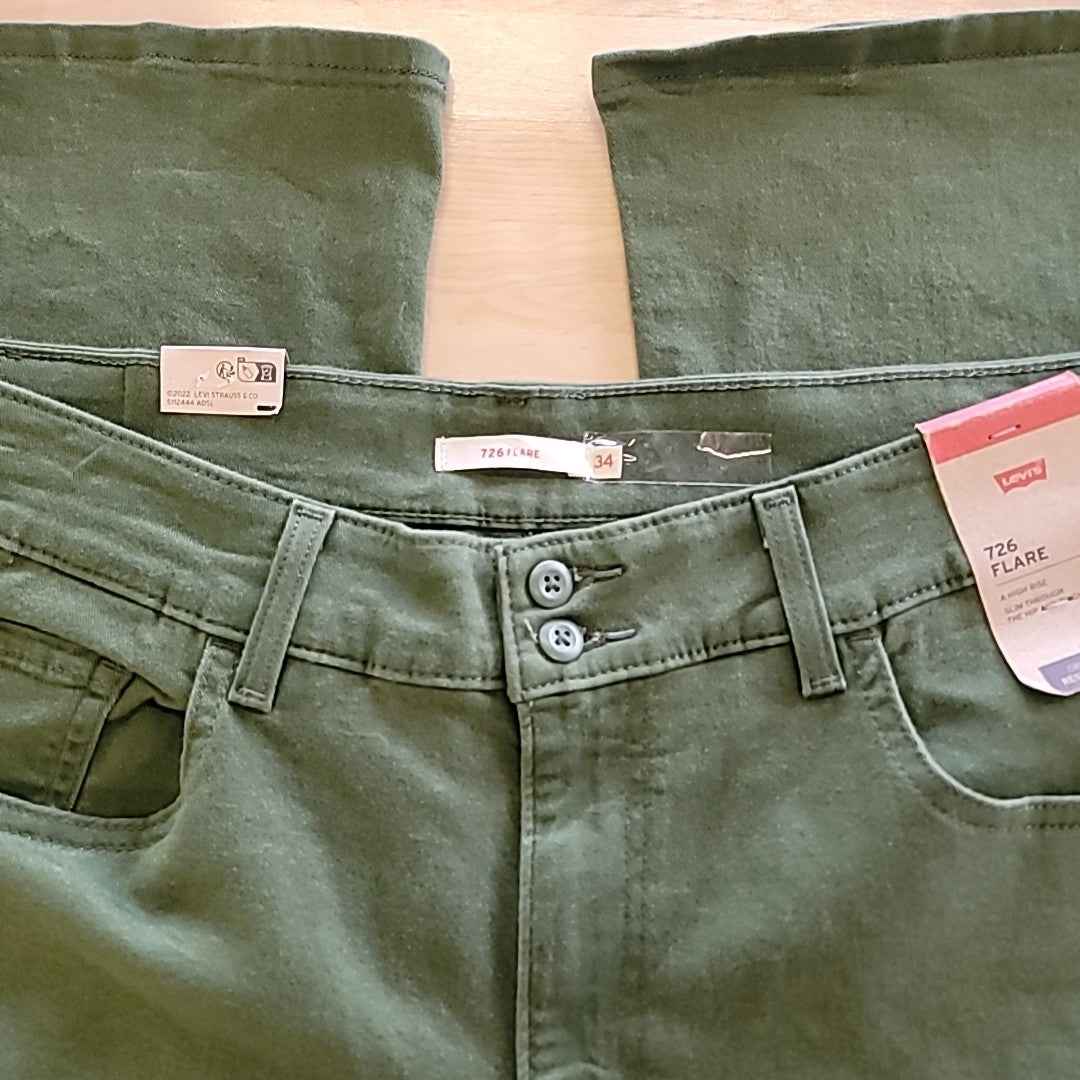 Levi's Women's 726 Western Flare Slim Fit Jeans by Sweet Repeats