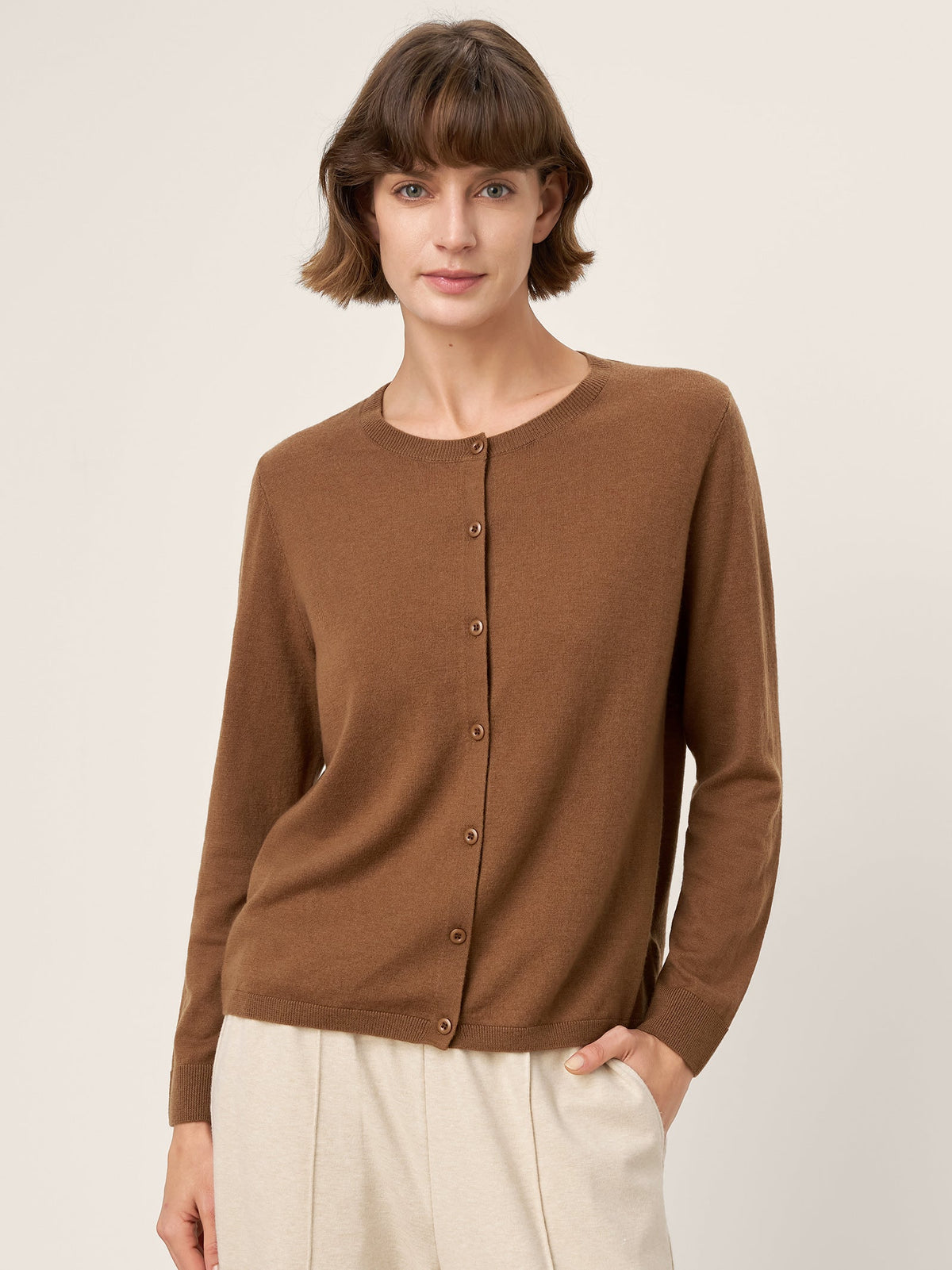 100% Extra-Fine Merino Wool Buttoned Knit Cardigan CAYLA by LINTICO