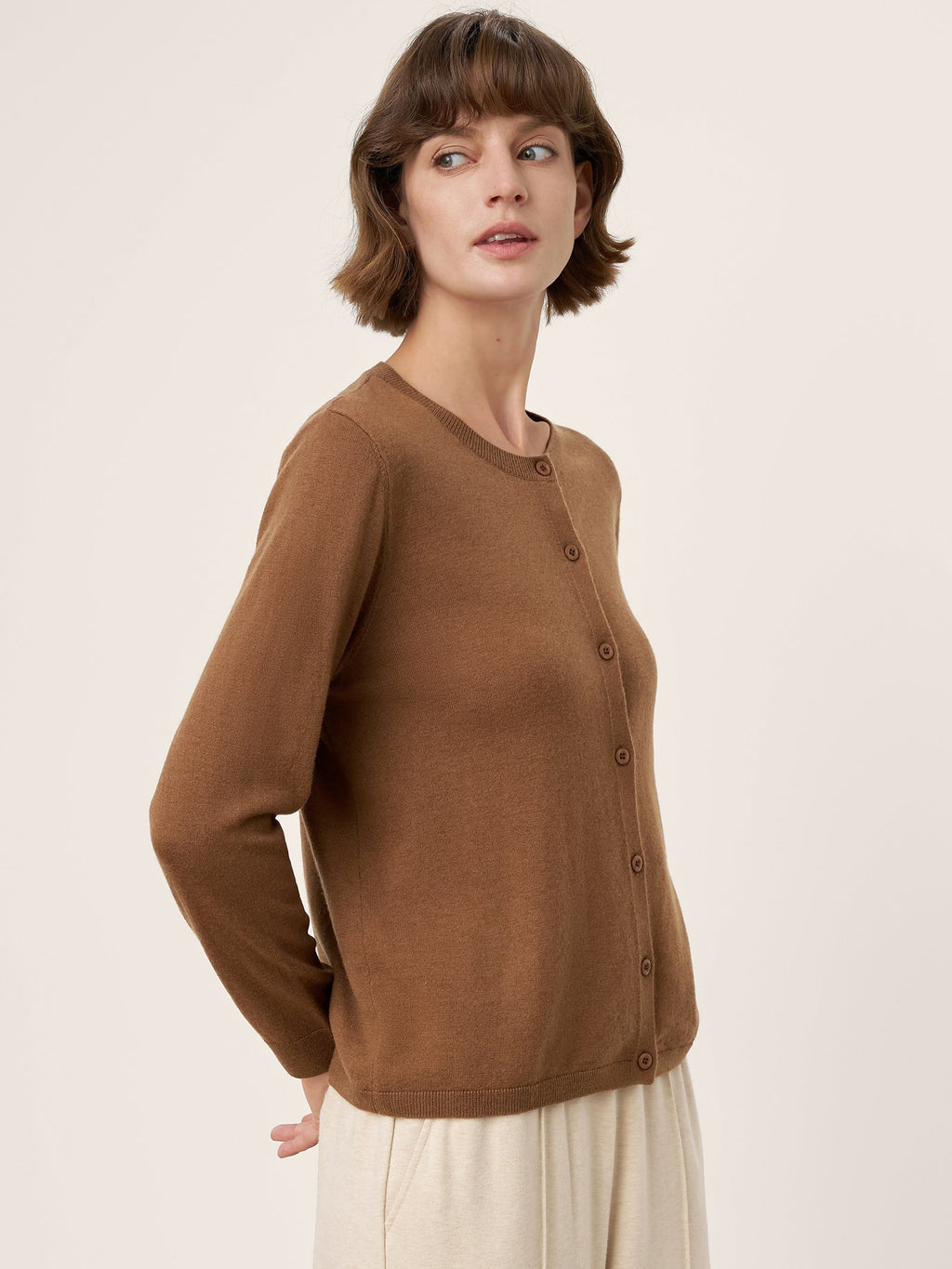 100% Extra-Fine Merino Wool Buttoned Knit Cardigan CAYLA by LINTICO