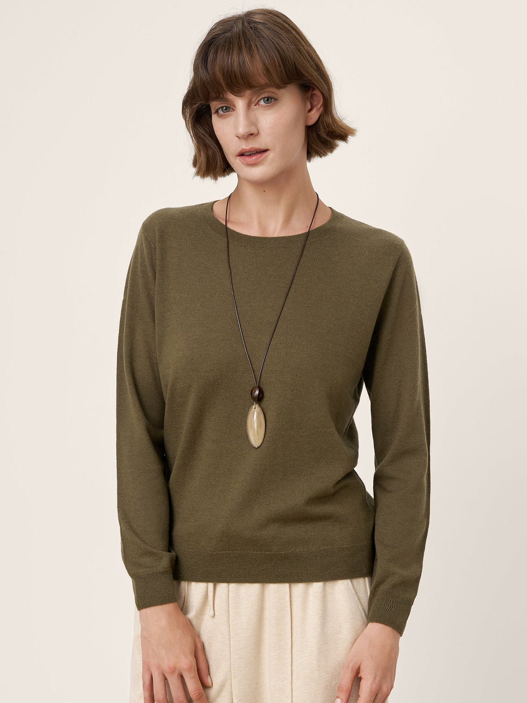 100% Extra-Fine Merino Wool Essential Crew Neck Knit Sweater BRIDGET by LINTICO