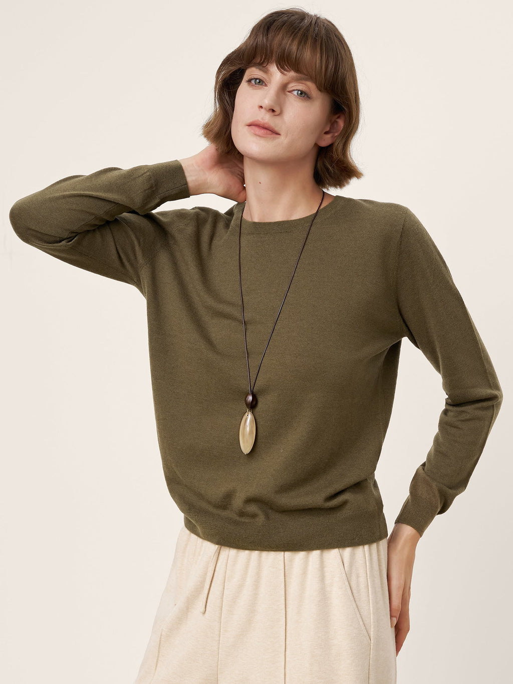 100% Extra-Fine Merino Wool Essential Crew Neck Knit Sweater BRIDGET by LINTICO