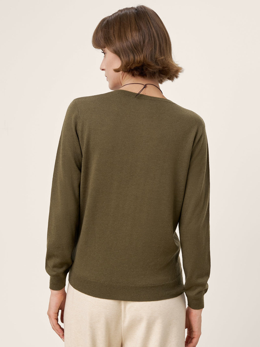 100% Extra-Fine Merino Wool Essential Crew Neck Knit Sweater BRIDGET by LINTICO