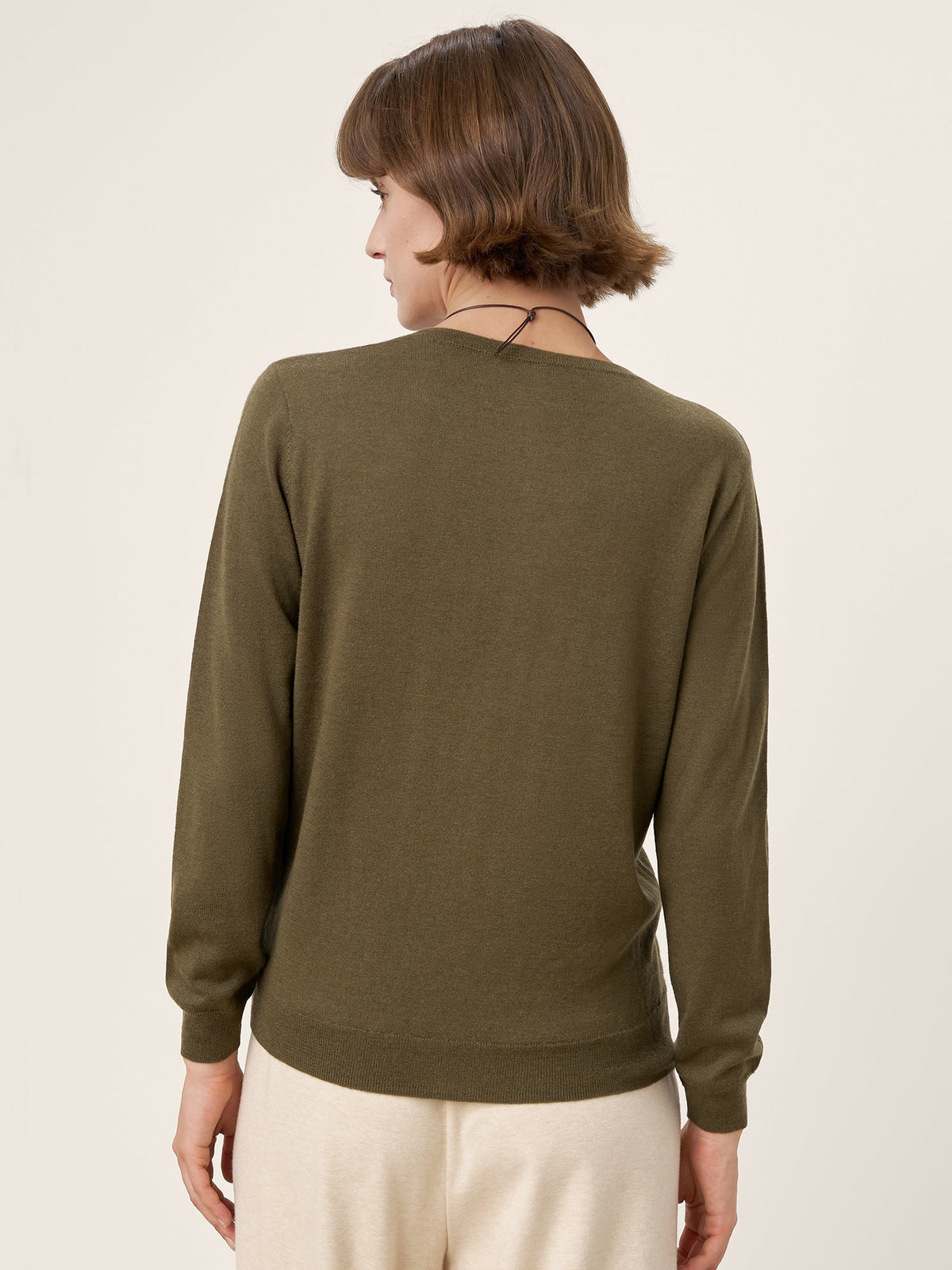 100% Extra-Fine Merino Wool Essential Crew Neck Knit Sweater BRIDGET by LINTICO