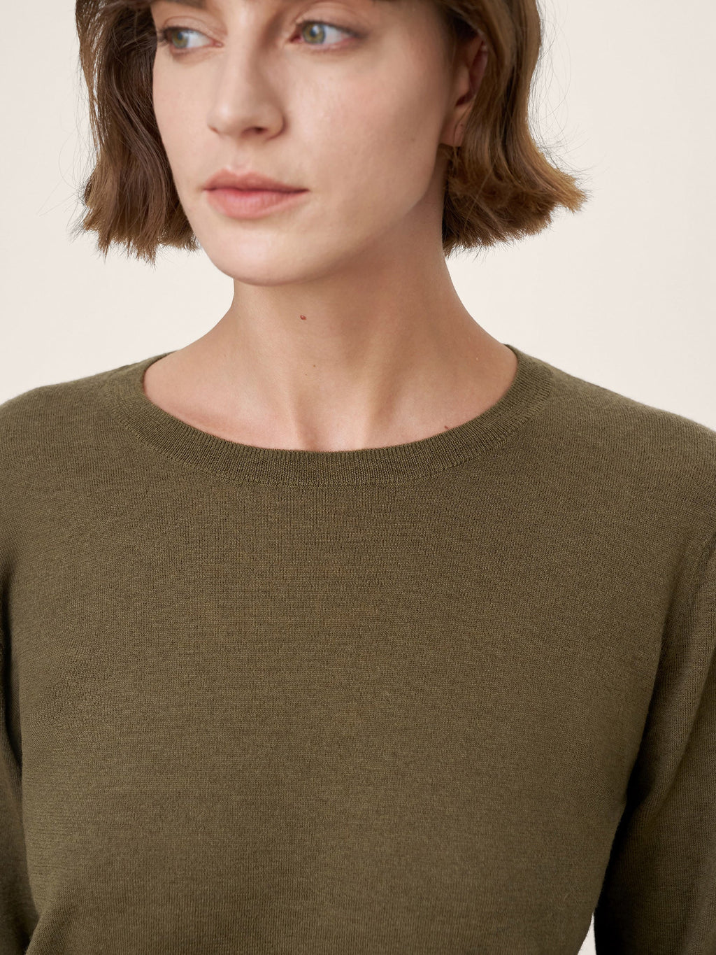 100% Extra-Fine Merino Wool Essential Crew Neck Knit Sweater BRIDGET by LINTICO