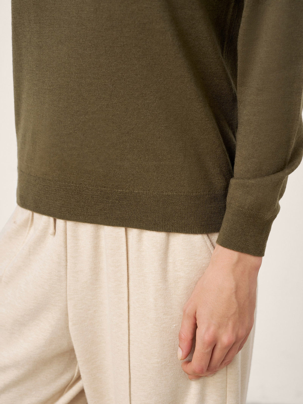 100% Extra-Fine Merino Wool Essential Crew Neck Knit Sweater BRIDGET by LINTICO