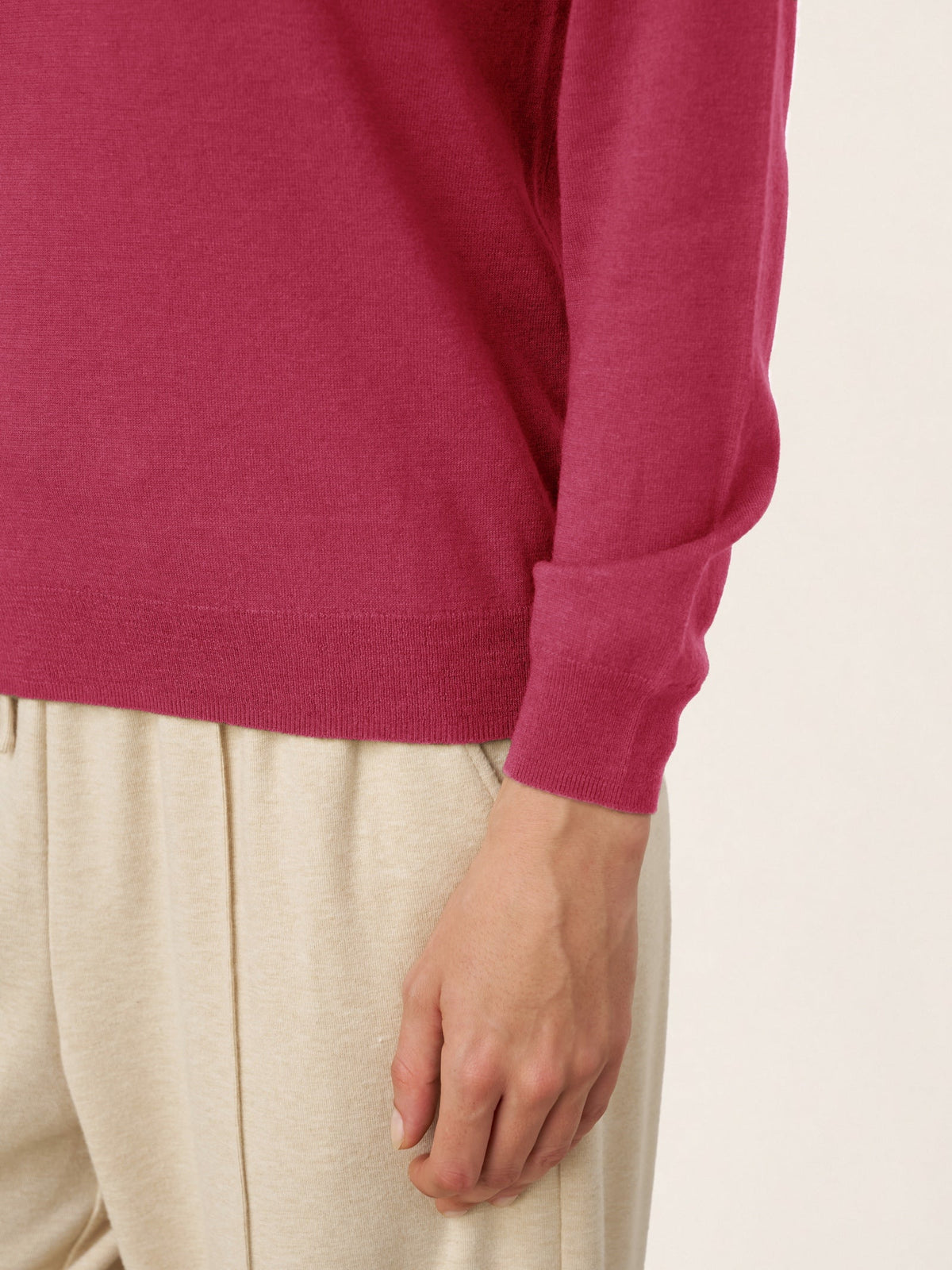 100% Extra-Fine Merino Wool Essential Crew Neck Knit Sweater BRIDGET by LINTICO