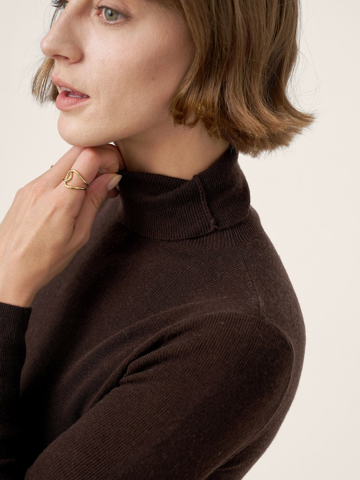 100% Extra-Fine Merino Wool Turtleneck Knit Sweater JOLENE by LINTICO