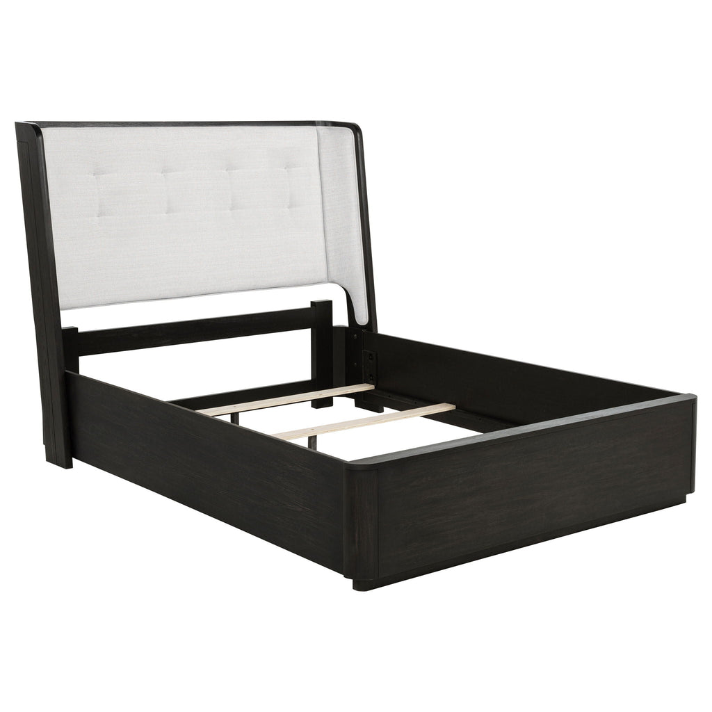 Leandro 4-piece Queen Bedroom Set Burnished Black by Unique Piece Furniture
