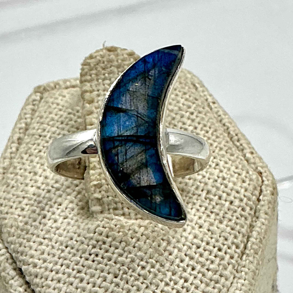 Sterling Silver Labradorite Crescent Moon Ring – Size 8 – Protection, Intuition & Transformation by Sacred Crystals