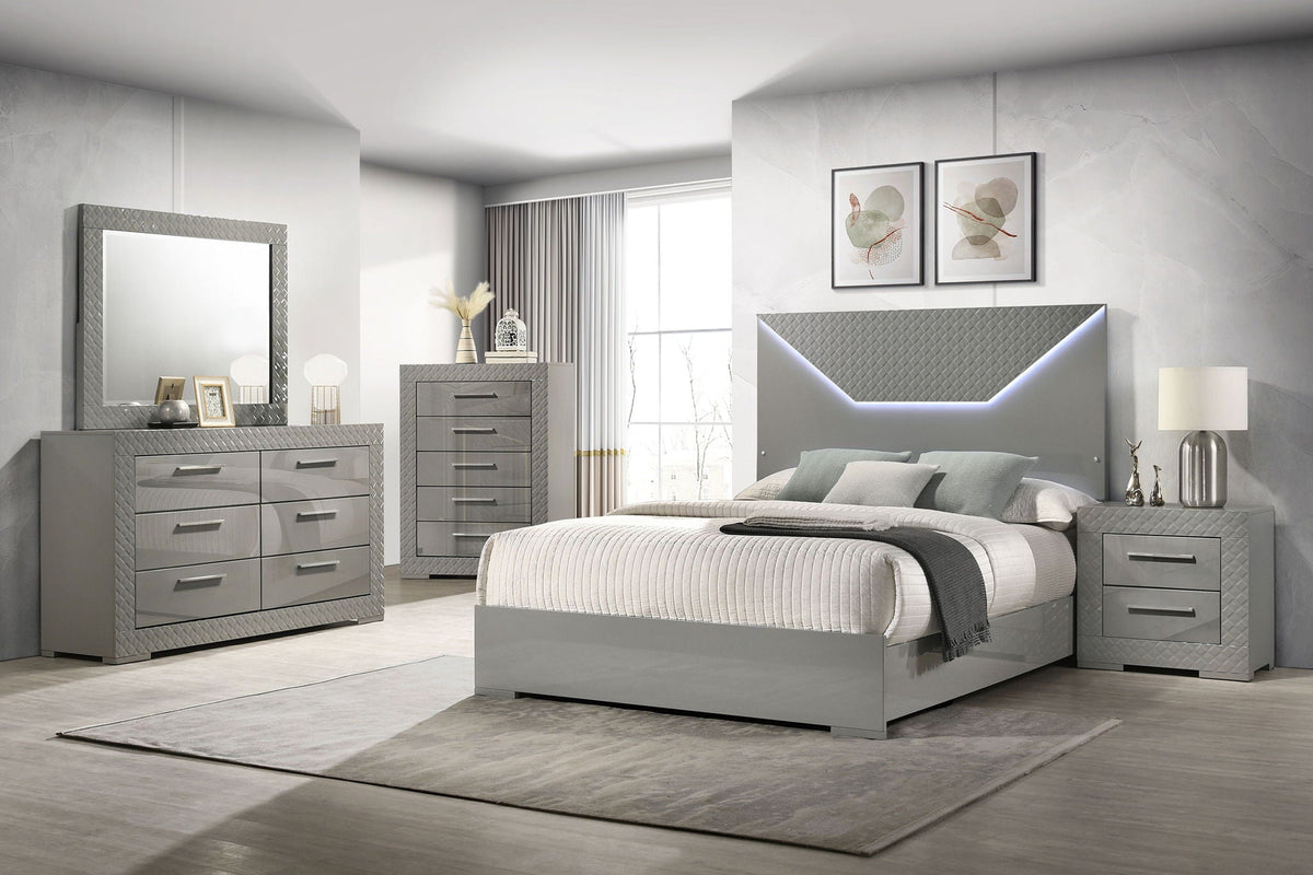Ives 5-piece Eastern King Bedroom Set Grey High Gloss by Unique Piece Furniture