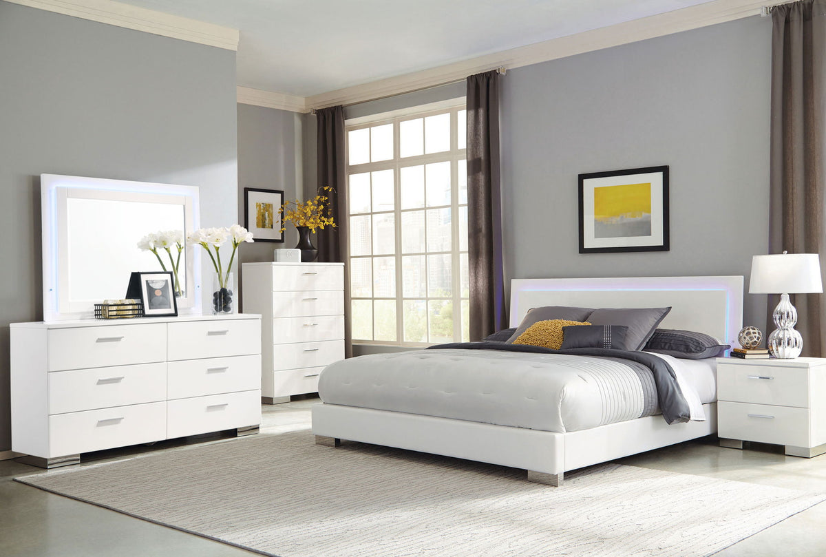 Felicity 5-piece Eastern King Bedroom Set White High Gloss by Unique Piece Furniture