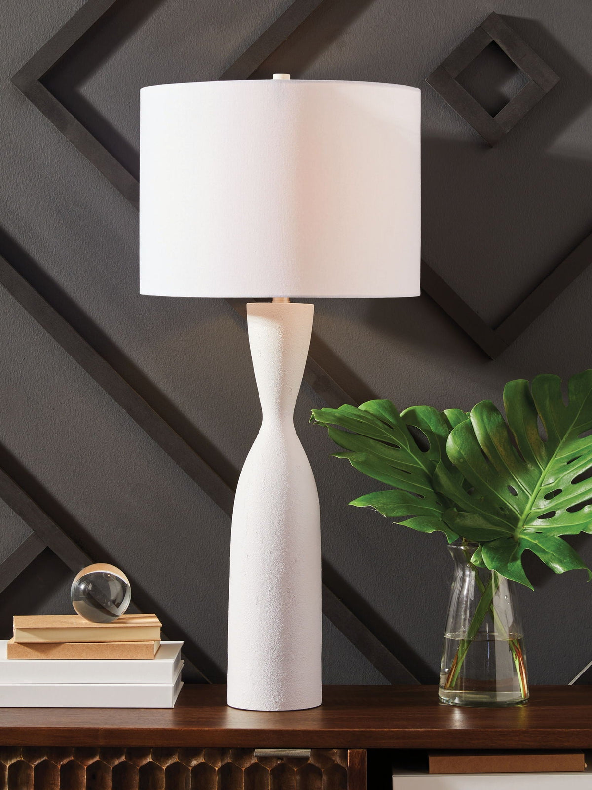 Davinford - Poly Table Lamp - White by Unique Piece Furniture