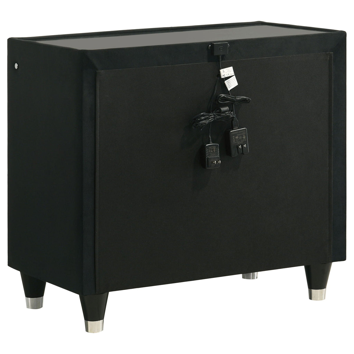 Lorient 4-piece Queen Bedroom Set Black by Unique Piece Furniture