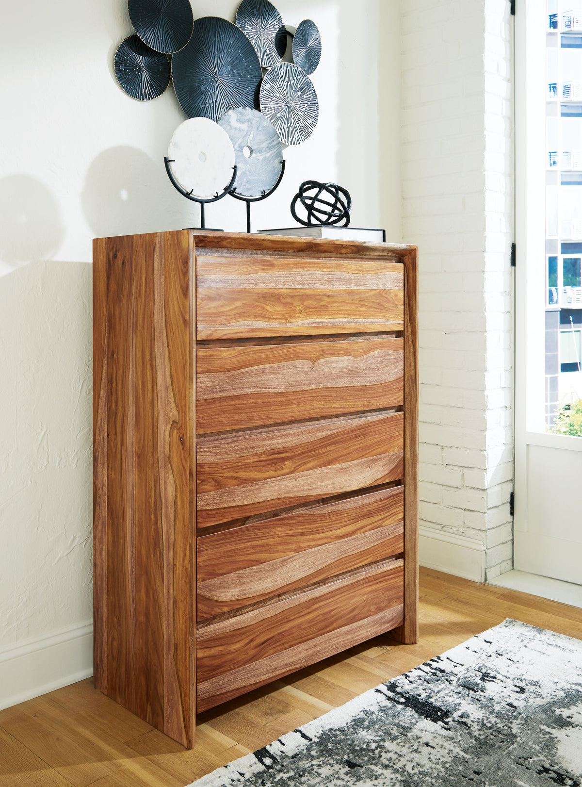 Dressonni - Five Drawer Chest - Brown by Unique Piece Furniture