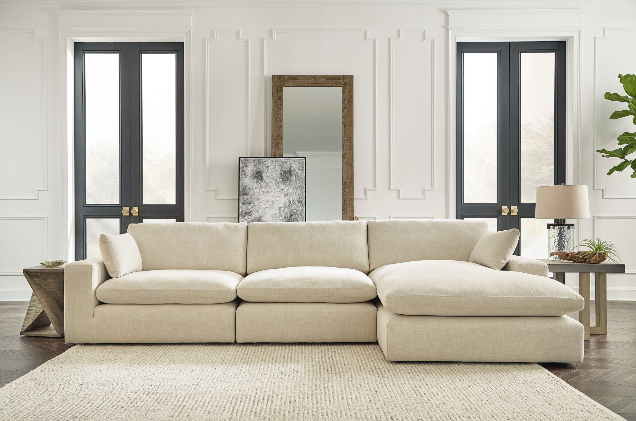 Elyza - Sectional by Unique Piece Furniture