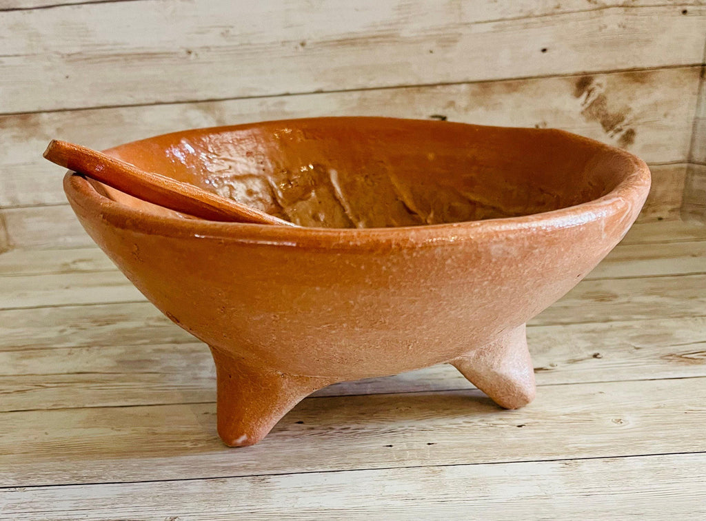 Authentic Mexican Molcajete with Spoon Molcajete Mexicano de Barro con Cuchara by Chica Mexico