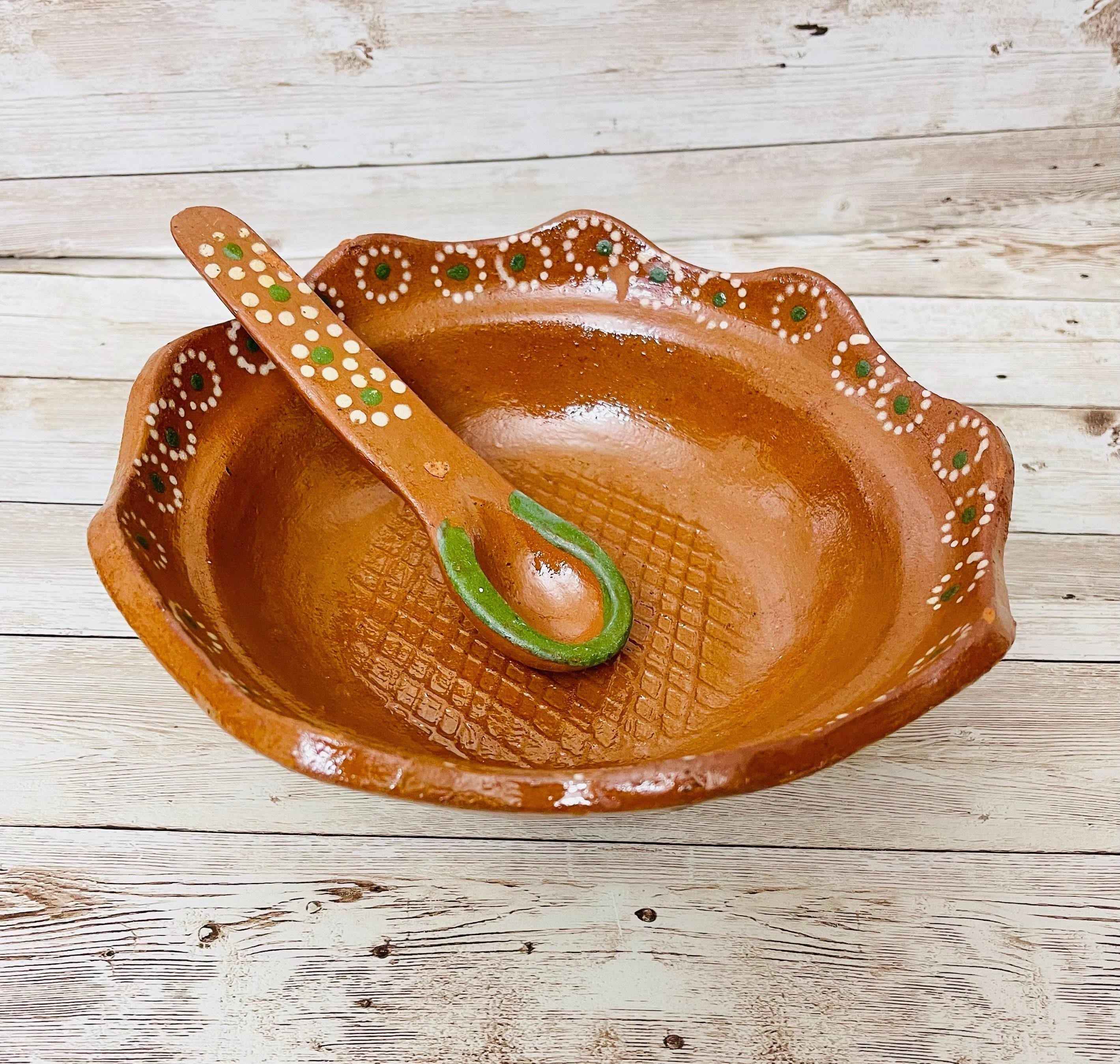 Authentic Mexican Molcajete with Spoon Molcajete Mexicano de Barro con Cuchara