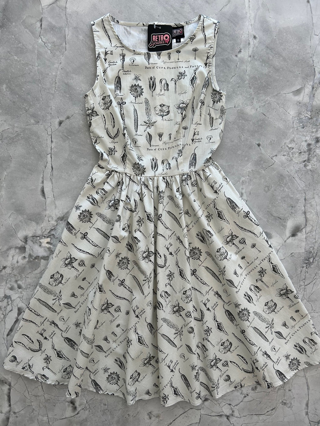 Flower Parts Vintage Dress by Retrolicious