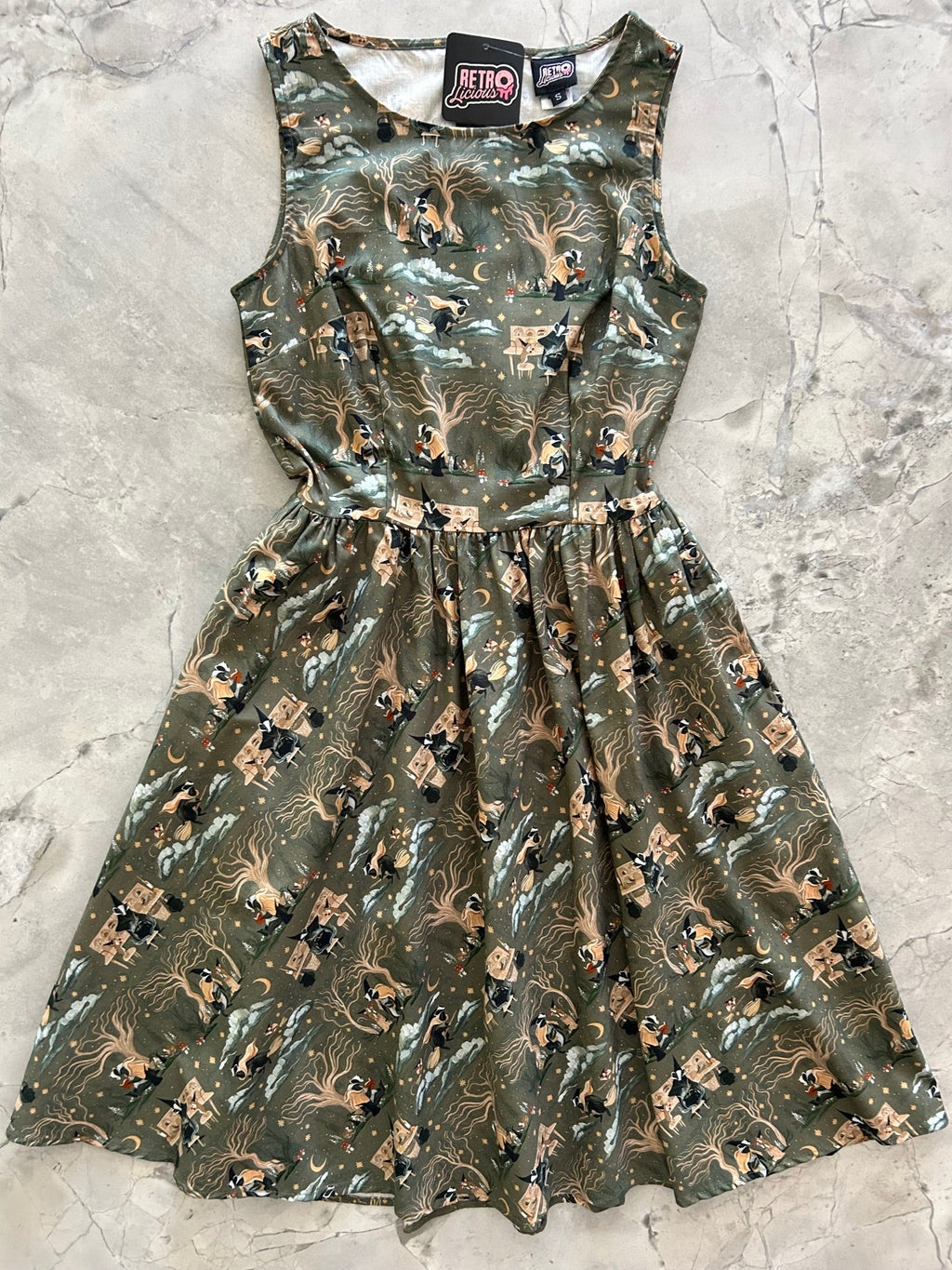 Badger & Mouse Vintage Dress - 3X only, 1 left! by Retrolicious