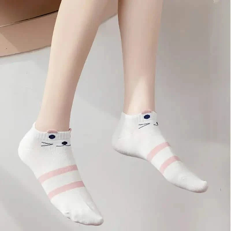 5-Pairs: Pink Kitty Crew Socks by DailySale