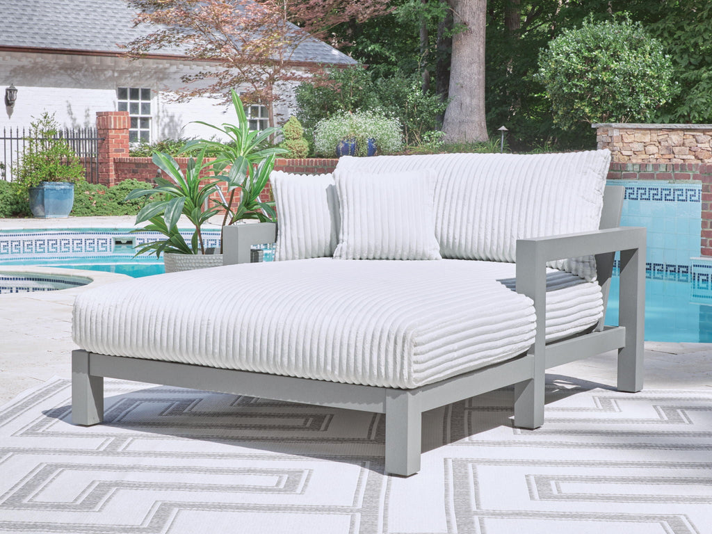 Hurley Park - Chaise Lounge With Cushion - Gray by Unique Piece Furniture