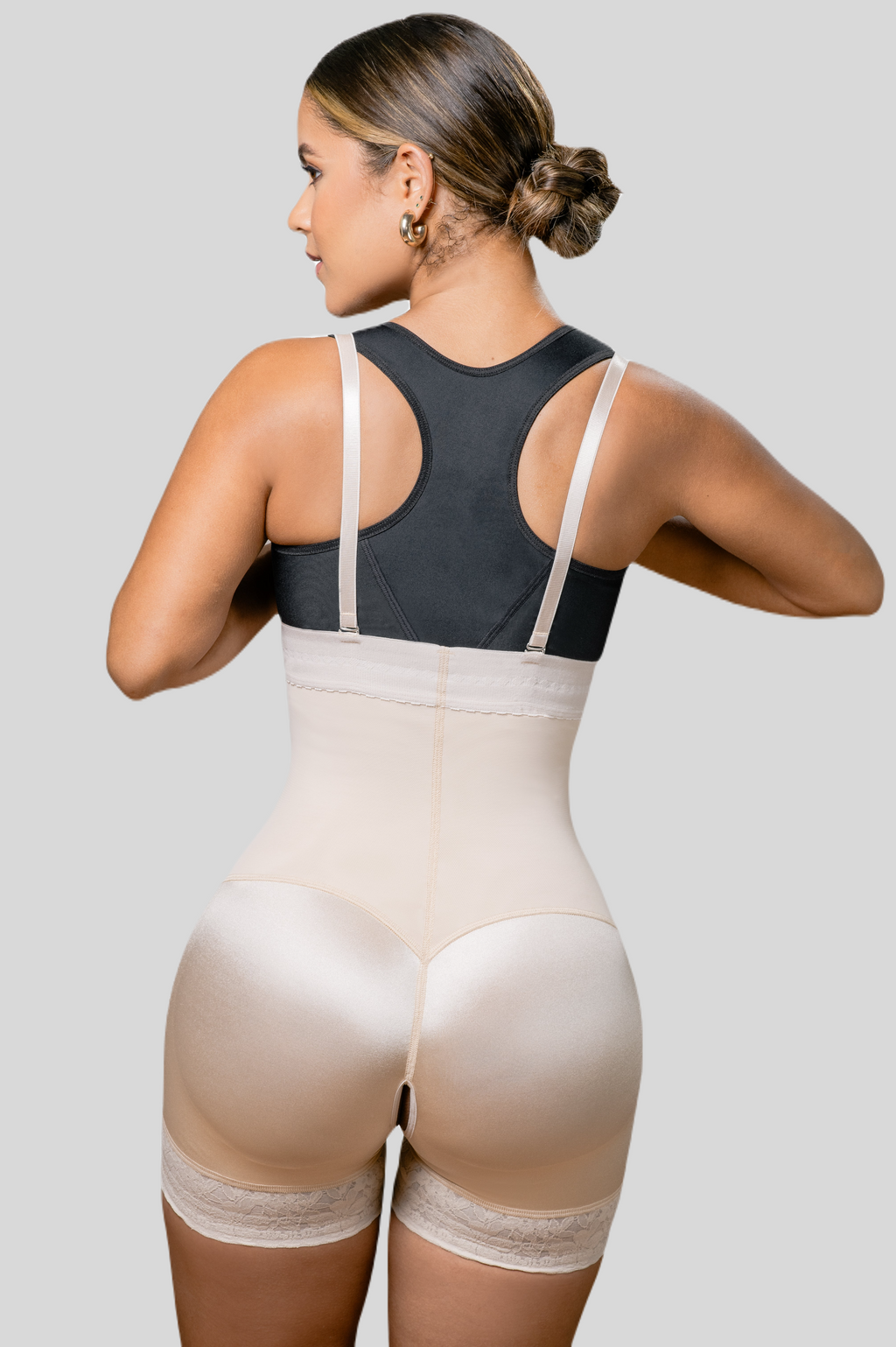 Open-Bust Strapless Short Body Shapewear by Vedette Store
