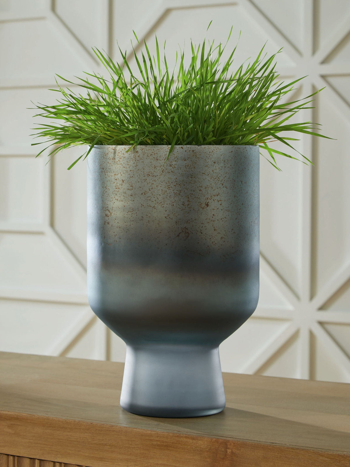 Pennmore - Vase by Unique Piece Furniture