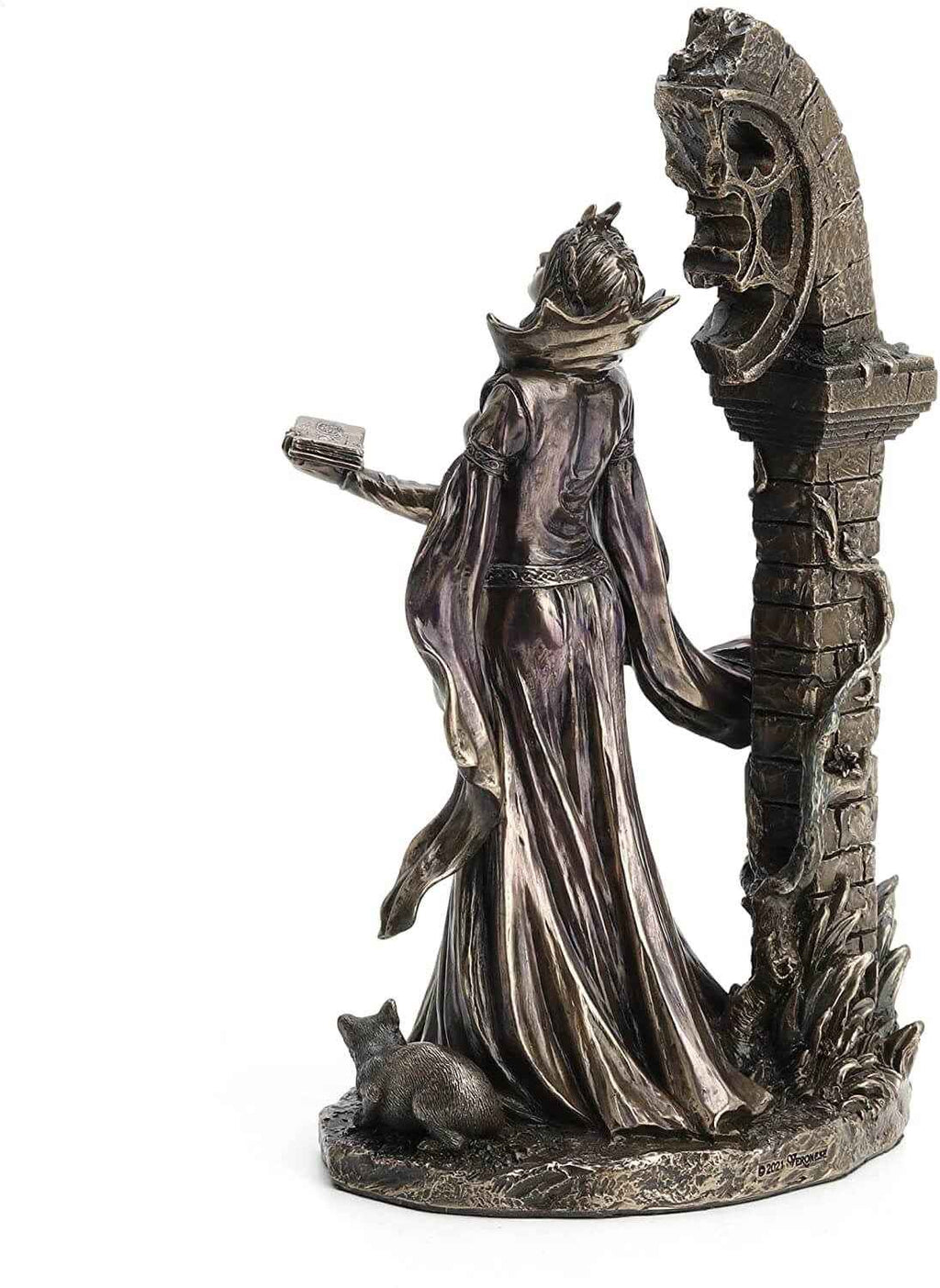 Aradia, Queen of the Witches  Figurine