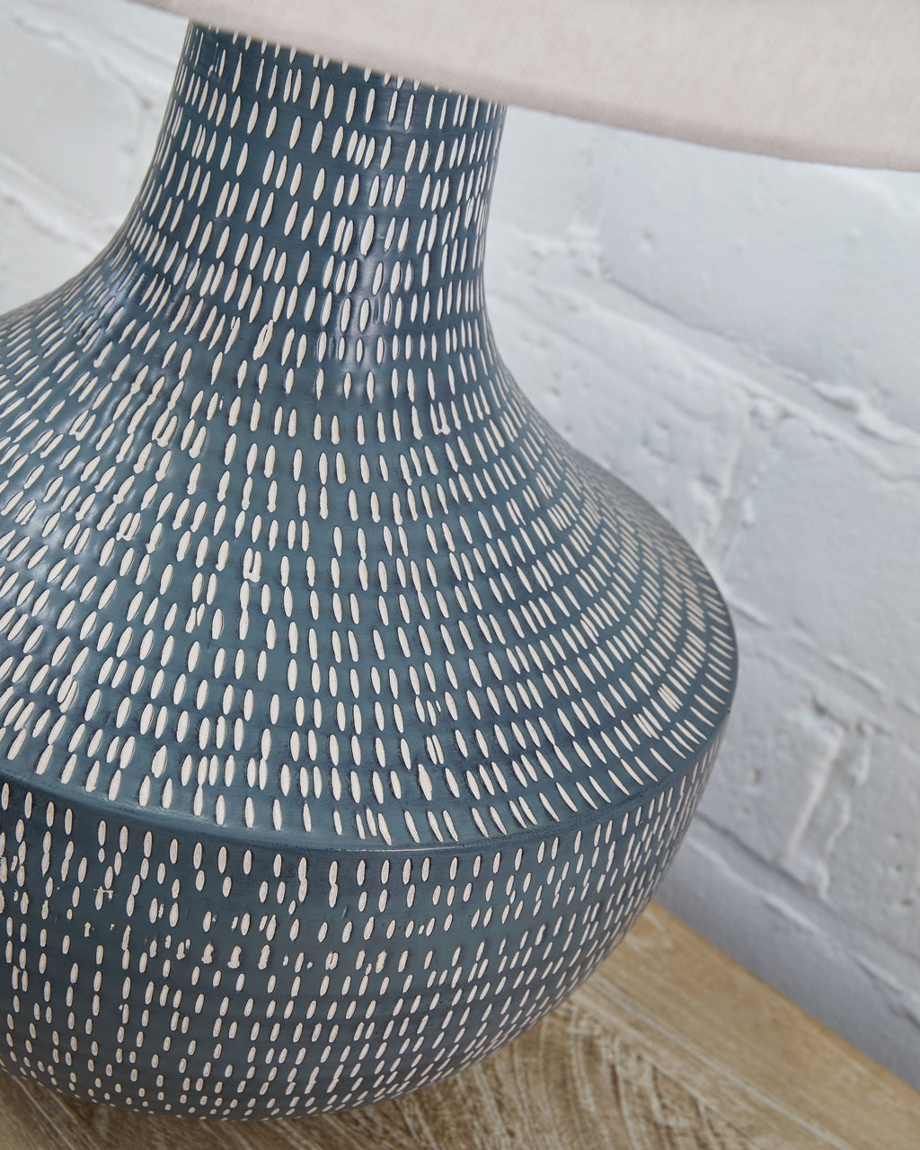 Schylarmont - Metal Table Lamp - Antique Gray / White by Unique Piece Furniture