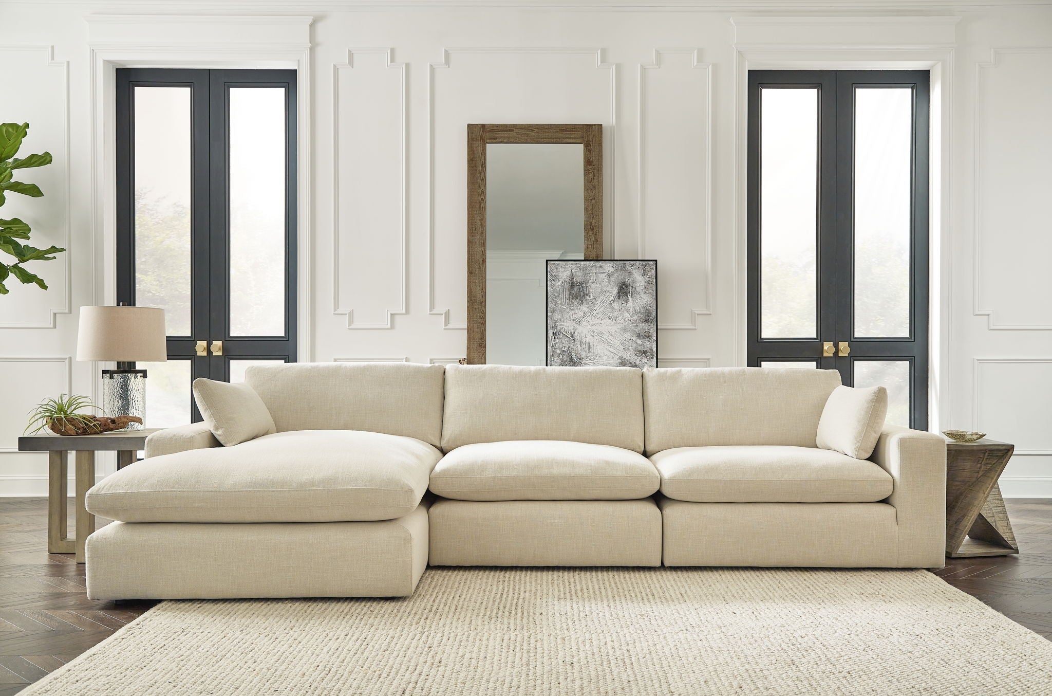 Elyza - Sectional by Unique Piece Furniture