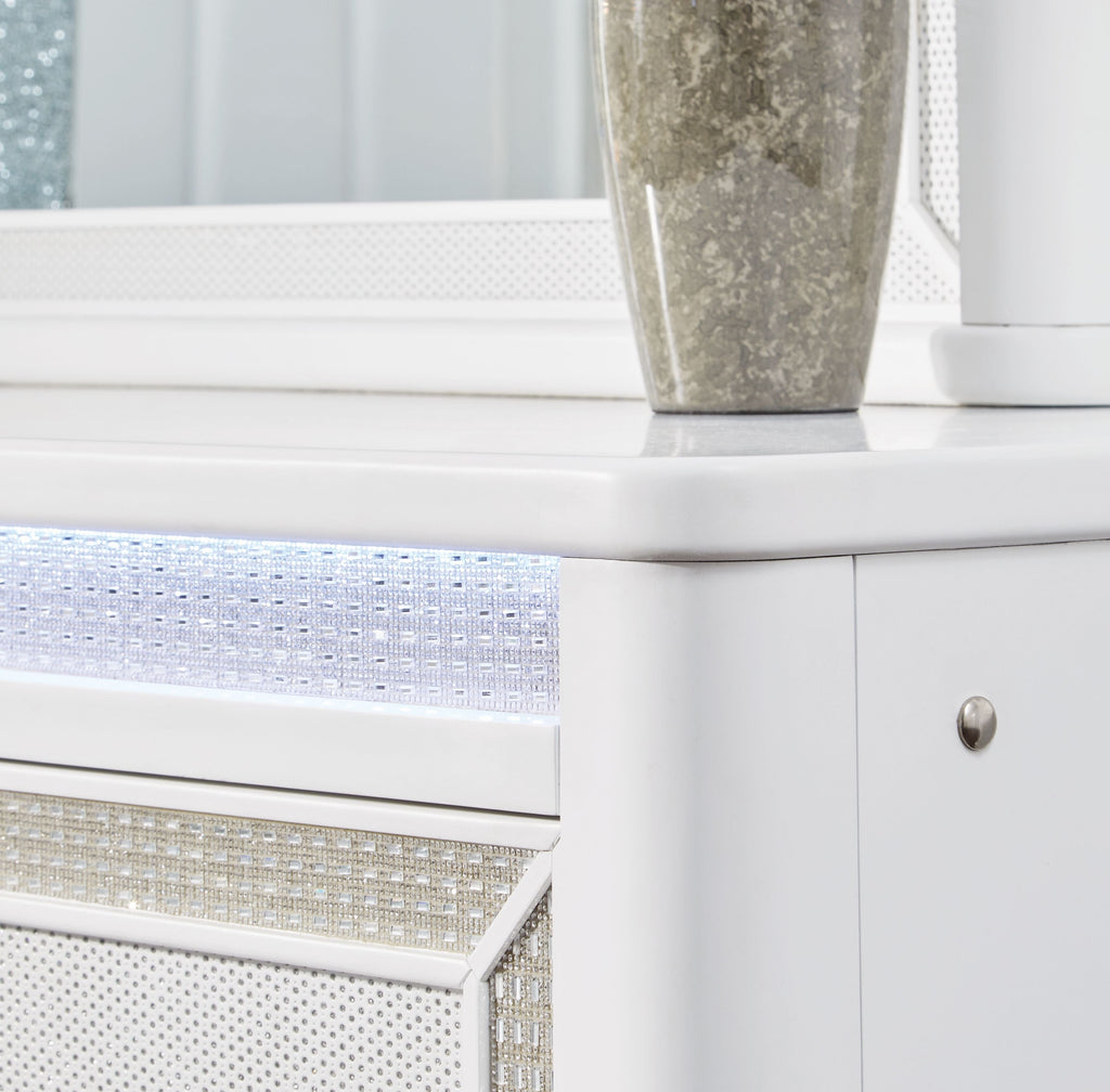 Chalanna - Dresser - White by Unique Piece Furniture