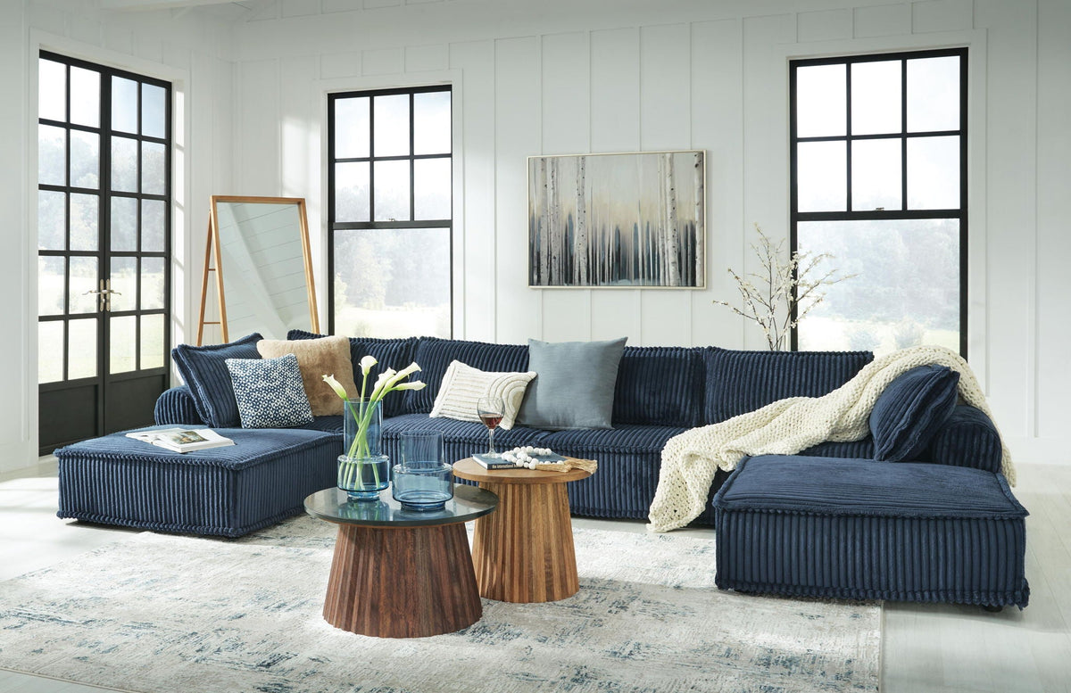 Bales - Sectional by Unique Piece Furniture