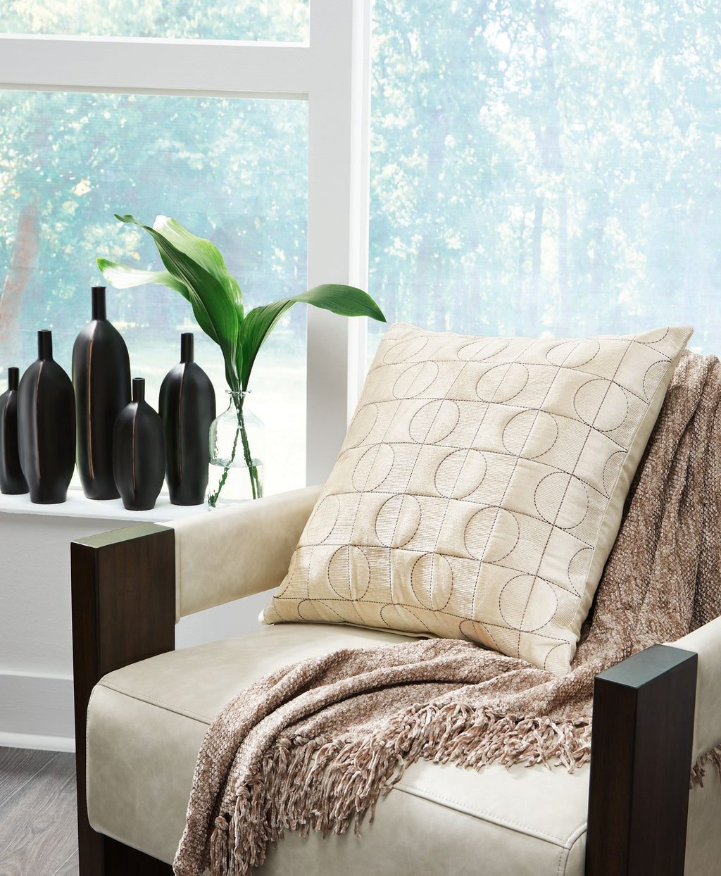 Kydner - Pillow by Unique Piece Furniture
