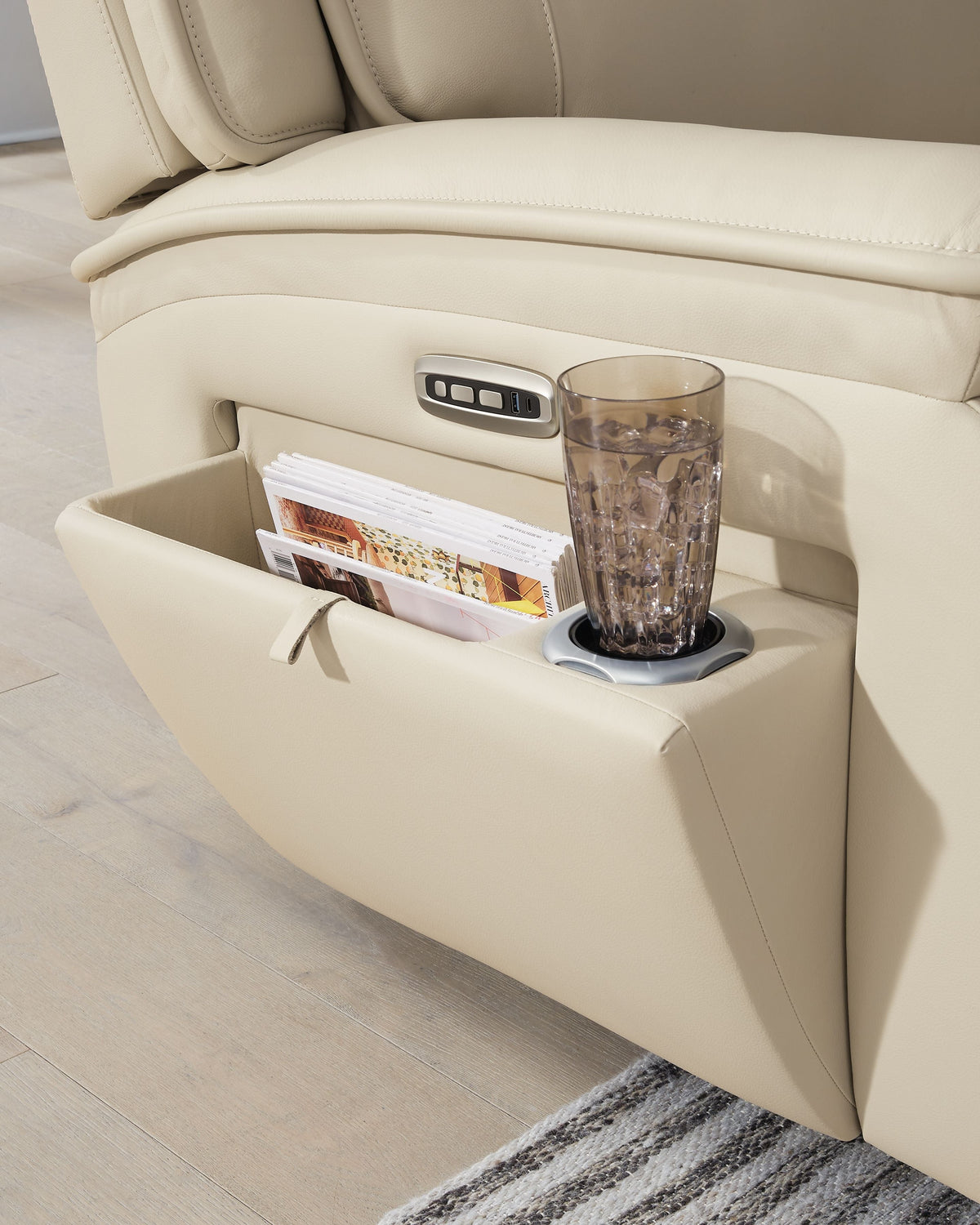 Double Deal - Reclining Sectional by Unique Piece Furniture