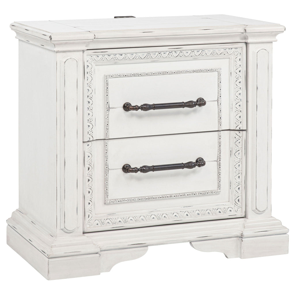 McKinney 4-piece Eastern King Bedroom Set Vintage White by Unique Piece Furniture