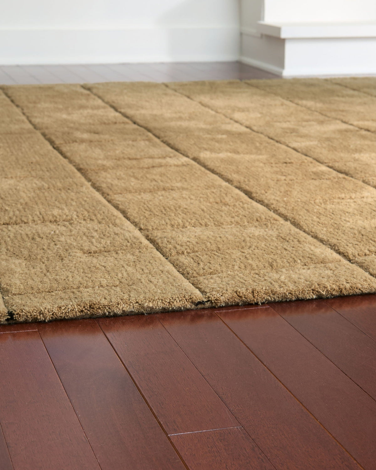 Luzmont - Rug by Unique Piece Furniture
