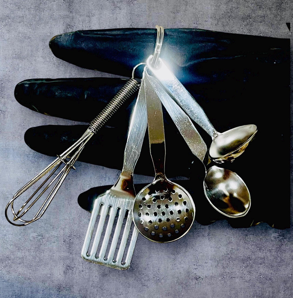 2x Mexican Miniature Utensil Magnet & Keychain 2 Utensilios en Miniatura Mexicano 1 Iman y 1 Llavero by Chica Mexico
