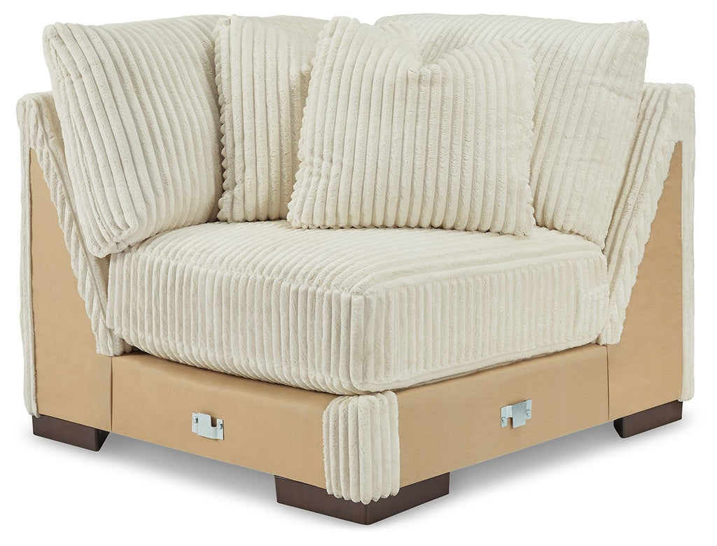Lindyn - Sectional by Unique Piece Furniture