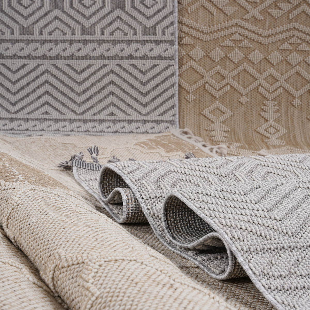 Guros - Traditional Indoor / Outdoor Area Rug by Unique Piece Furniture