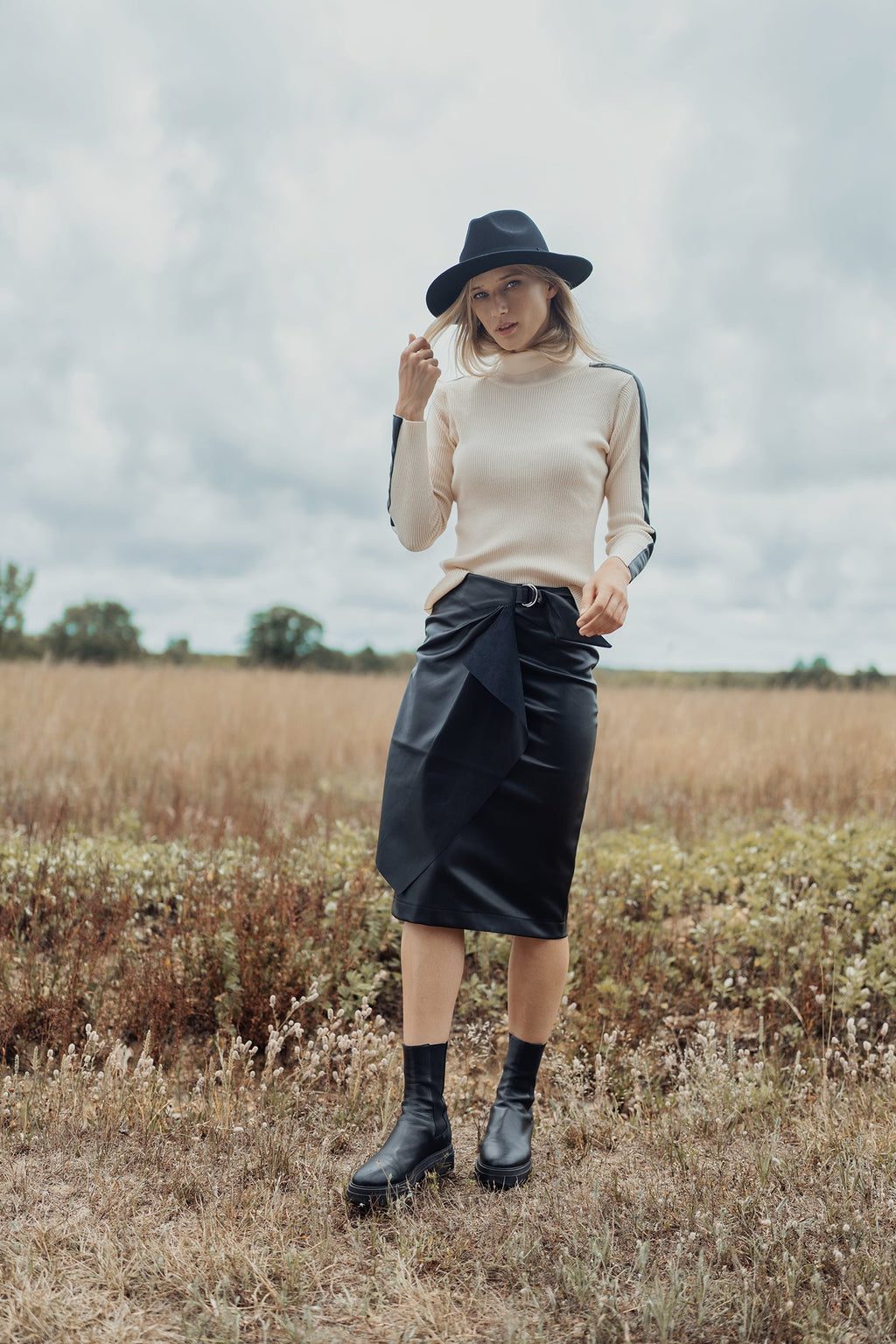STRAIGHT LEATHER SKIRT WITH BUCKLE by profile-nyc